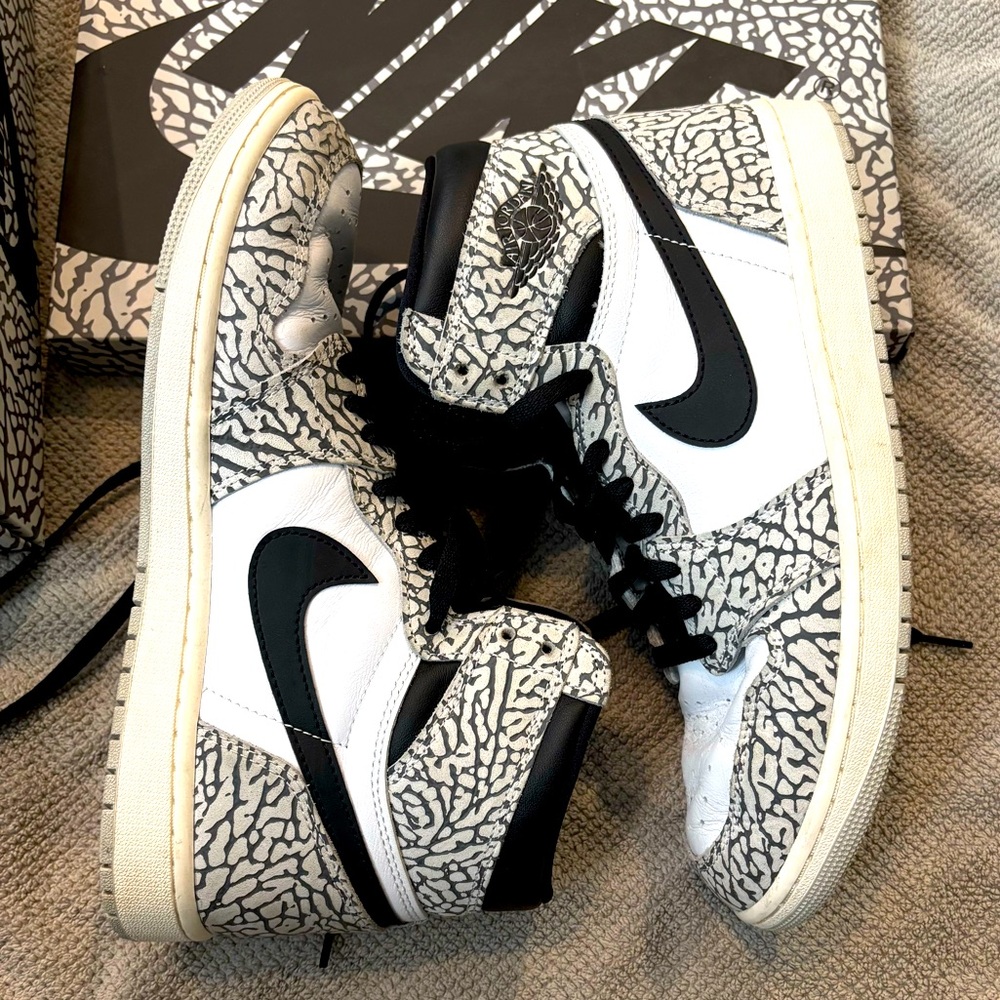 Air Jordan 1 Retro High OG Tech Grey Muslin Black White Cement Elephant …